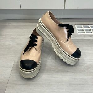 Marni Spring 2018 Nude/Blush and Black Leather Cap Toe Oxford Platforms Size 40